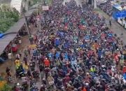 Hujan Deras Jalan Daan Mogot Banjir 30 Cm, Lalu Lintas Macet hingga 5,5 Km.