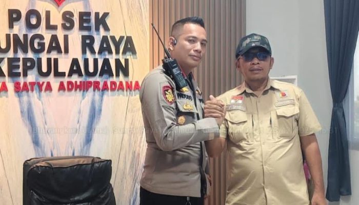 Pada Penghujung Desember 2025, Ketua Umum Lidik Krimsus RI Turun ke Kalimantan Barat, Jalin Silaturahmi dengan Polsek Sungai Raya Kepulauan Bengkayang