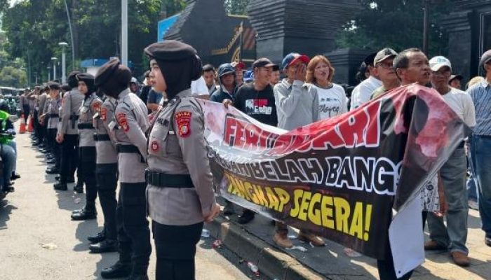Polwan Polda Metro Jaya Diterjunkan Layani Aksi Tani Merdeka, Penyampaian Aspirasi Berjalan Tertib