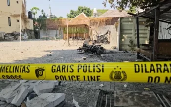 Bentrokan Berdarah di Menteng: Satu Orang Tewas, Markas Penjaga Lahan Hangus Terbakar