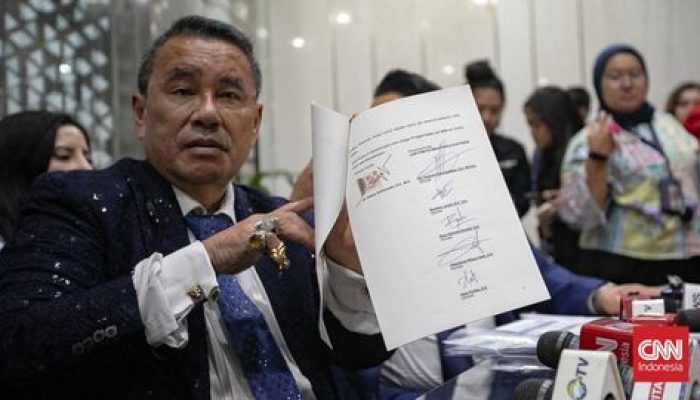 Hotman Paris Resmi Mundur dari Kuasa Hukum Eks Jampidsus Febrie Adriansyah