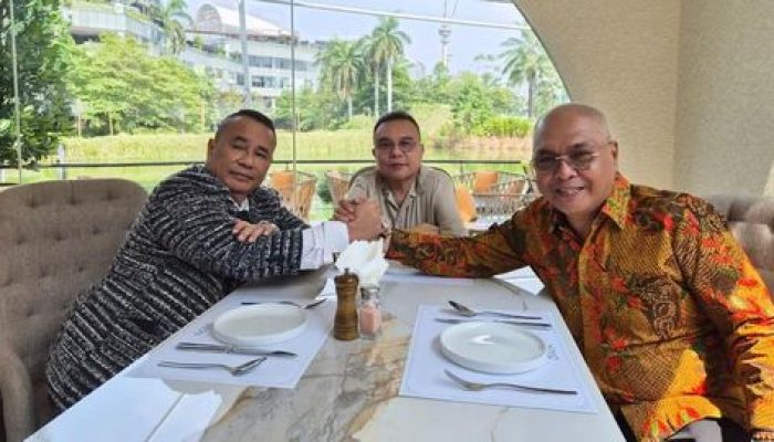 Redam Gejolak Insan Pers, Wakil Ketua DPR RI Jembatani Silaturahmi Hotman Paris dan Ketum PWI