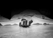 GEGER! Bercak Darah Menetes dari Lantai 2, Wanita 52 Tahun Ditemukan Tewas Tragis di Kosan Grogol: Suami Diduga Kabur