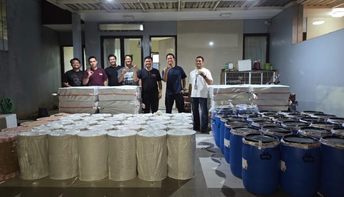 BONGKAR JARINGAN CLANDESTINE LAB! Polres Jakbar Sita 1,5 Ton Bahan Baku Karisoprodol dan Ringkus 2 Pemasok di Cakung