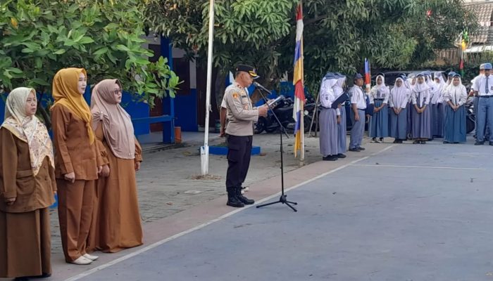 Jelang HUT RI ke-81, Kapolsek Batuceper Ingatkan Pelajar SMK YP Karya Bangsa Jauhi Aksi Anarko