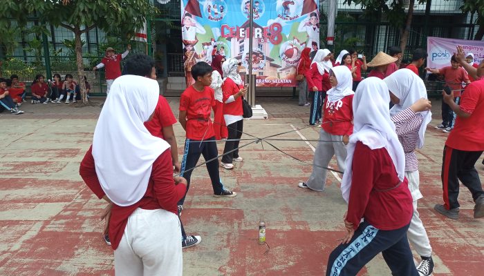 Meriahkan HUT RI ke-81, SMPN 8 Tangsel Gelar Pesta Rakyat Siswa untuk Tumbuhkan Teamwork dan Jiwa Nasionalisme