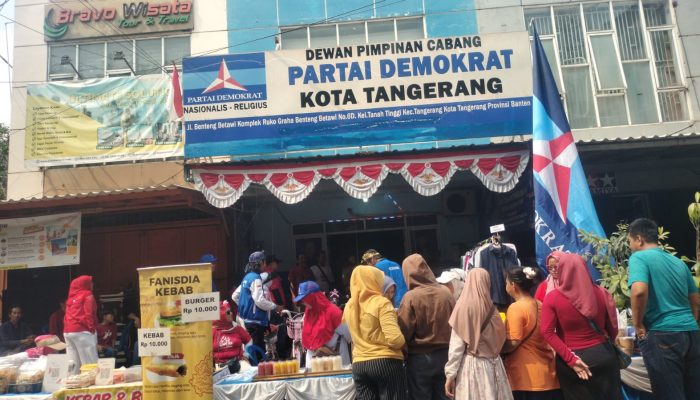 Sambut HUT RI ke-81, DPC Partai Demokrat Kota Tangerang Gelar Bazar Sembako Diskon 50 Persen dan Berdayakan UMKM