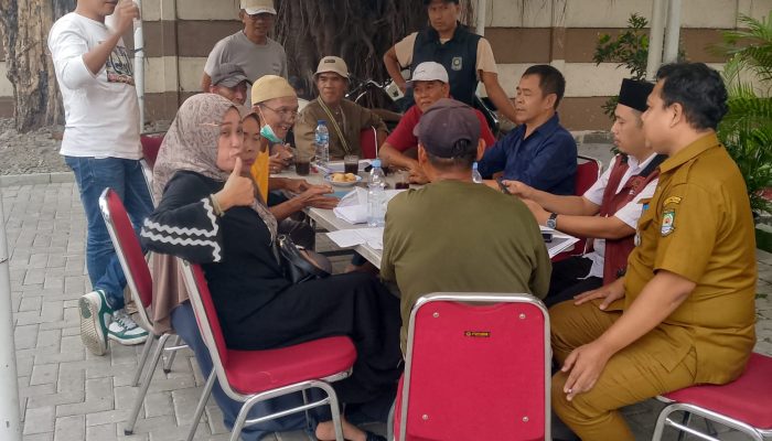 Desil Naik Mendadak, Warga Pondok Bahar Terancam Kehilangan Bansos, Ketua RW 02 Gerak Cepat Carikan Solusi