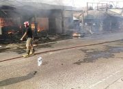 Kebakaran Hebat Ludeskan Ruko dan Rumah Warga di Balaraja, Warga Bahu-Bahu Bantu Pemadam